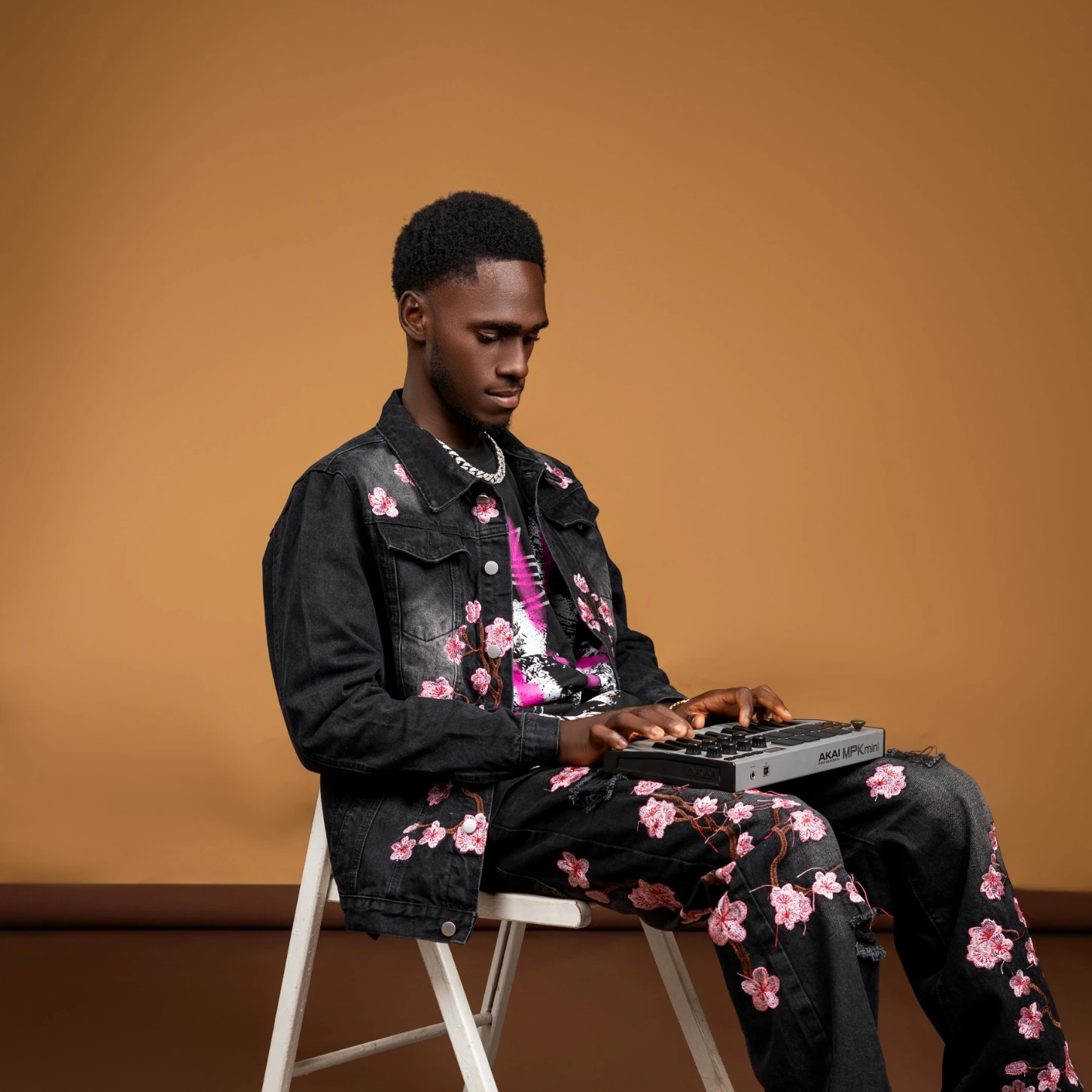 Mertz Beatz making music with an Akai controller